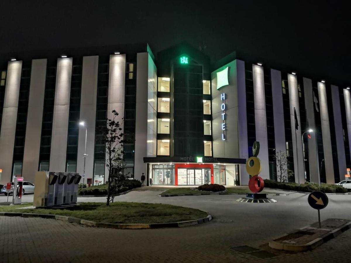 Ibis Styles Milano Melegnano Hotel Carpiano Exterior foto